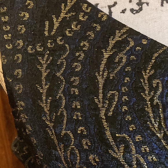 Beautiful Kay Unger, one shoulder brocade cocktail dress. Size 14. - Picture 3 of 9